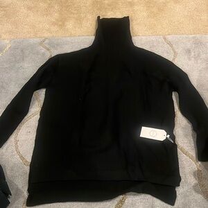 Lilllusory black turtleneck sweater